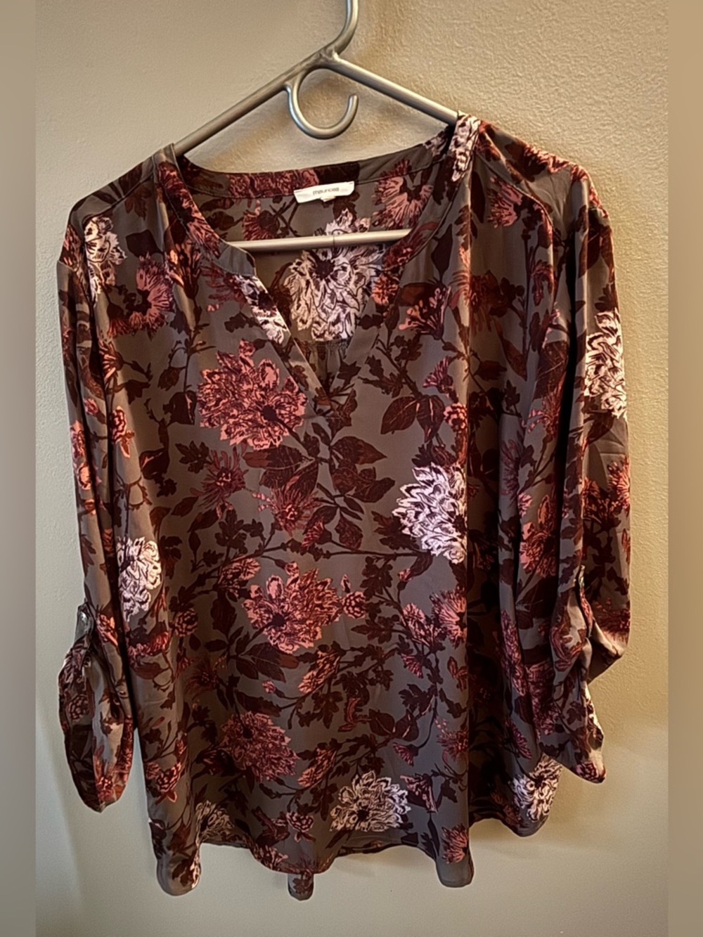 Maurices Women’s Plus Floral Split-Neck Blouse - Dusty purple with Mauve Accents